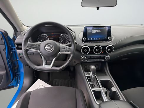 Certified 2025 Nissan Sentra SV FWD image 29