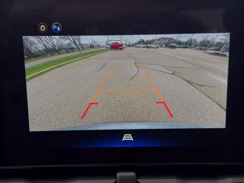 Used 2026 Chevrolet Equinox LT w/ Convenience Package II image 30