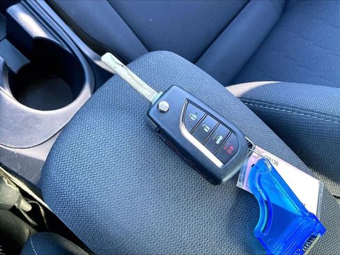 Used 2024 Toyota Corolla LE image 27