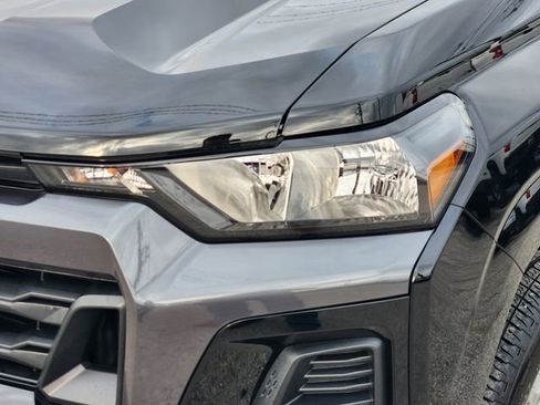 Used 2026 Chevrolet Colorado LT image 9