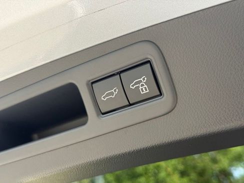 Certified 2025 Lexus RX 350 Premium w/ Accessory Package (Z1) FWD image 17
