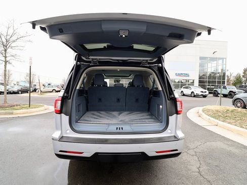 Used 2018 Lincoln Navigator L Black Label image 43