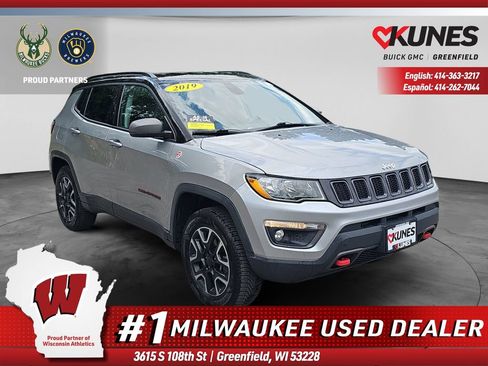Used 2019 Jeep Compass Trailhawk AWD/4WD image 1