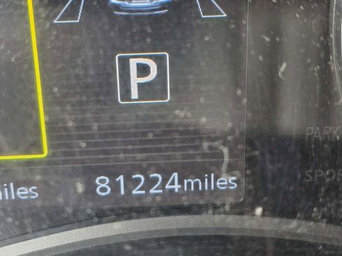 Used 2022 Nissan Kicks SV FWD image 2