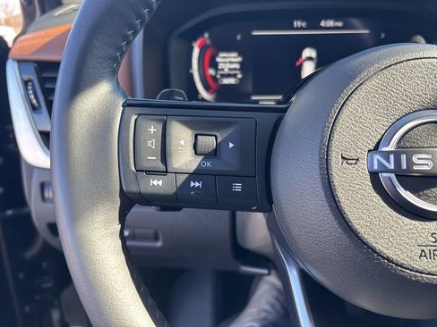 Used 2024 Nissan Rogue Platinum w/ Platinum Premium Package image 23