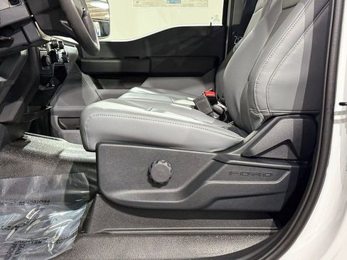 New 2026 Ford F250 XL w/ XL Chrome Package AWD/4WD image 36