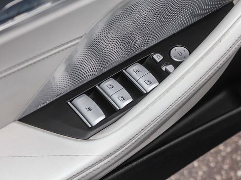 Used 2025 BMW M8 Competition w/ Driving Assistance Package AWD/4WD image 18