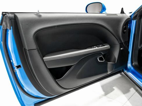 Used 2019 Dodge Challenger SRT Hellcat w/ Laguna Leather Package image 37