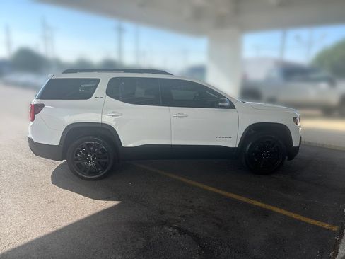 Used 2021 GMC Acadia SLE w/ Driver Convenience Package FWD image 9