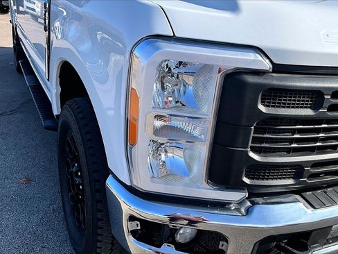Used 2023 Ford F250 XL w/ FX4 Off-Road Package image 27
