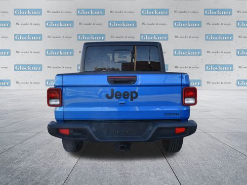 Used 2021 Jeep Gladiator Sport image 7