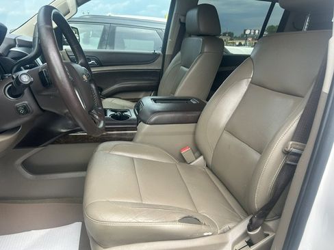 Used 2017 Chevrolet Suburban LT AWD/4WD image 17