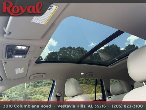 Certified 2025 Volkswagen Atlas SE w/ Panoramic Sunroof Package image 18