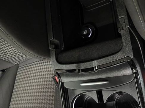 Used 2022 Dodge Charger R/T w/ Blacktop Package image 23