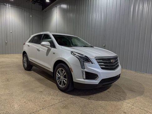 Used 2019 Cadillac XT5 Premium Luxury w/ Driver Assist Package AWD/4WD image 8