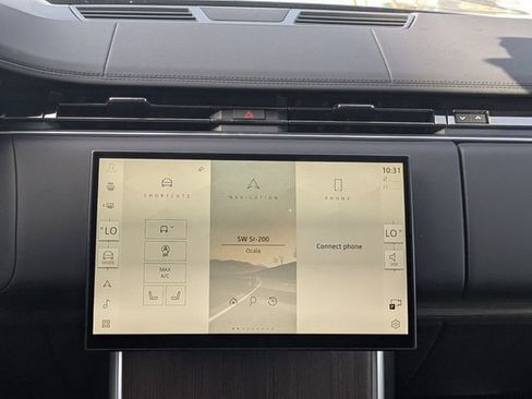 New 2026 Land Rover Range Rover Long Wheelbase SE AWD/4WD image 18