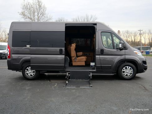 New 2024 RAM ProMaster 2500 w/ Advanced Safety Group FWD image 13