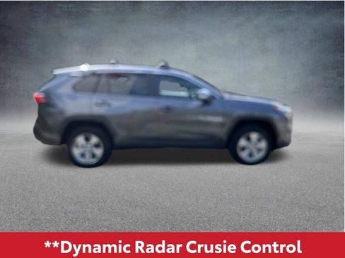 Used 2025 Toyota RAV4 XLE w/ Convenience Package FWD image 9