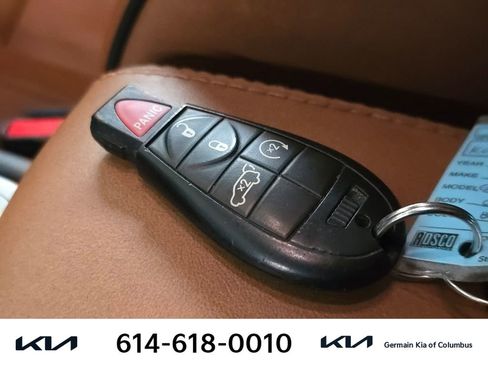 Used 2012 Jeep Grand Cherokee Overland Summit image 34