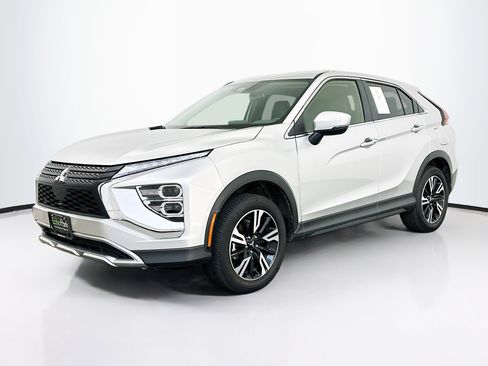 Used 2025 Mitsubishi Eclipse Cross SE image 3