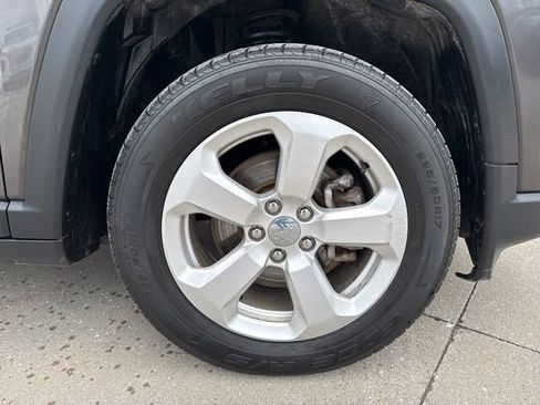 Used 2020 Jeep Compass Latitude image 47