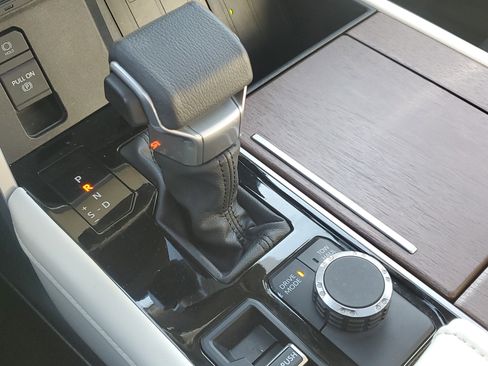 Used 2023 Toyota Sequoia Capstone image 29