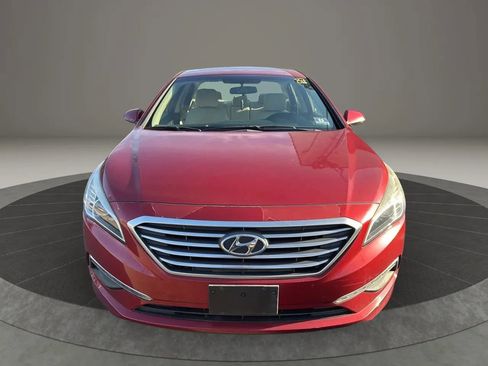 Used 2015 Hyundai Sonata SE image 2