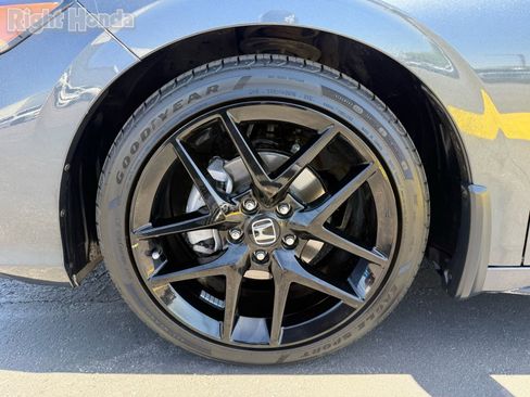 Certified 2025 Honda Civic Sport image 12