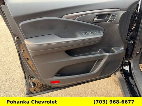 Used 2023 Honda Passport TrailSport image 24