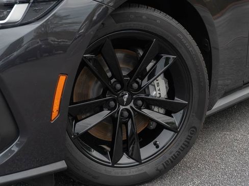 Used 2024 Ford Mustang GT RWD image 2