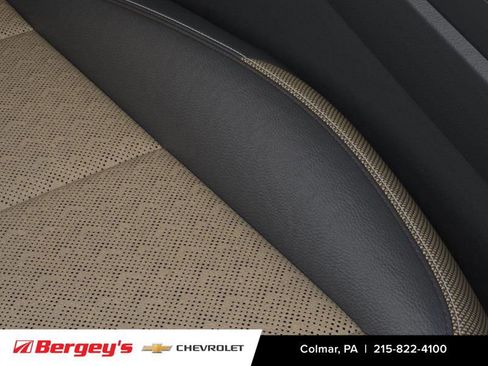 New 2026 Chevrolet Equinox ACTIV w/ LPO, Floor Liner Package AWD/4WD image 23