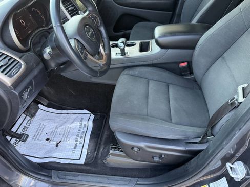 Used 2015 Jeep Grand Cherokee Laredo w/ Quick Order Package 23E image 23