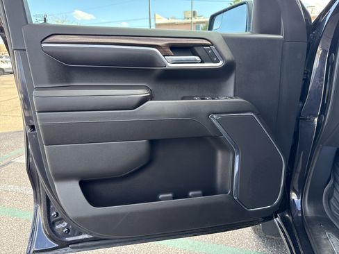 Used 2022 Chevrolet Silverado 1500 RST image 17