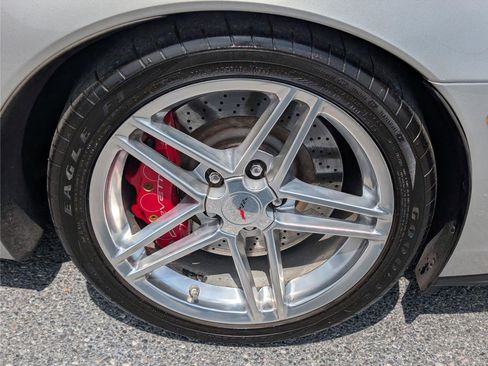 Used 2007 Chevrolet Corvette Z06 w/ Preferred Equipment Group RWD image 9