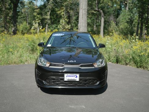 Used 2023 Kia Rio S image 3