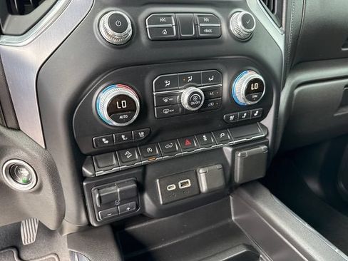 Used 2019 GMC Sierra 1500 SLT w/ SLT Premium Package AWD/4WD image 21