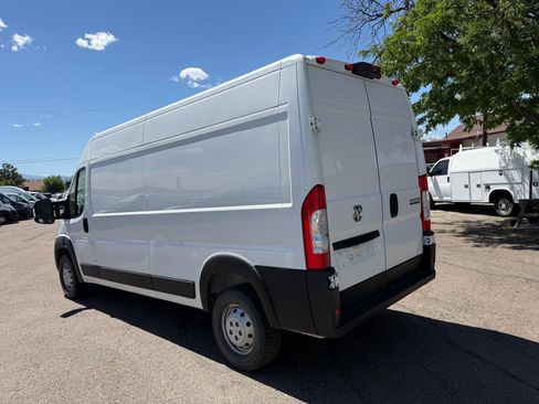 Used 2023 RAM ProMaster 2500 FWD image 4