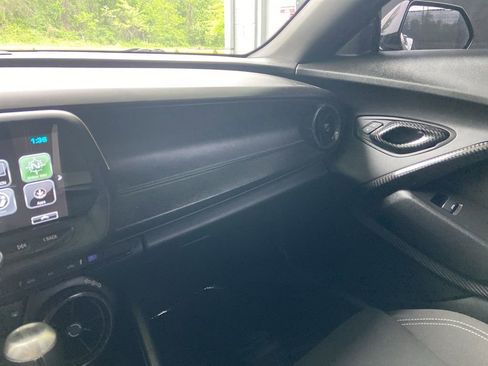 Used 2018 Chevrolet Camaro SS RWD image 34