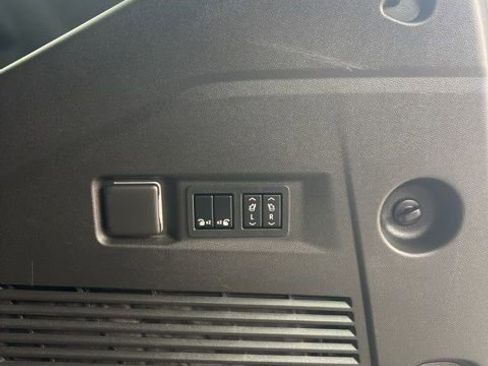 Used 2022 Chevrolet Tahoe High Country AWD/4WD image 82