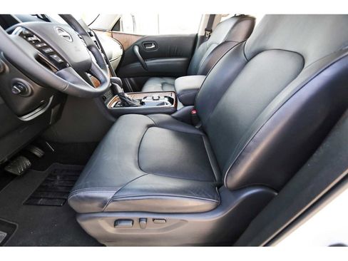 Used 2024 Nissan Armada SL image 12