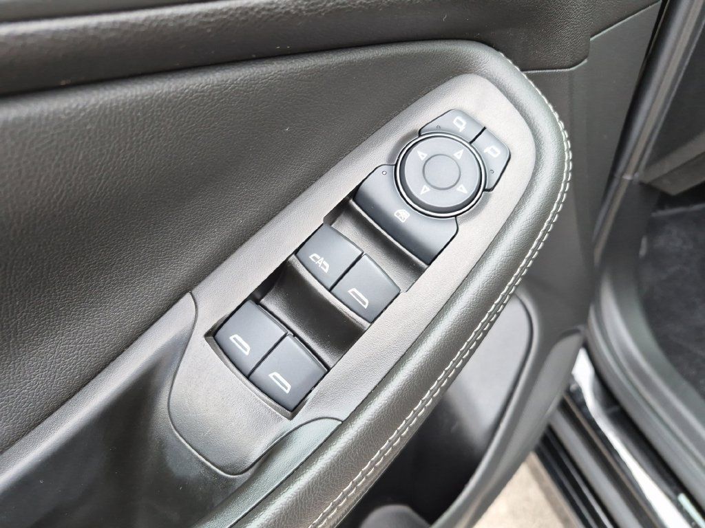Used 2024 Buick Encore GX Sport Touring FWD image 18