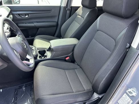 Used 2025 Honda CR-V LX image 18