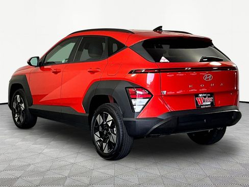 Used 2025 Hyundai Kona SEL AWD/4WD image 4