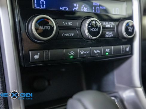Used 2022 Subaru Ascent Limited w/ Technology Package AWD/4WD image 22