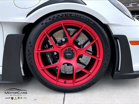 Used 2025 Porsche 911 GT3 RS w/ Weissach Package image 28