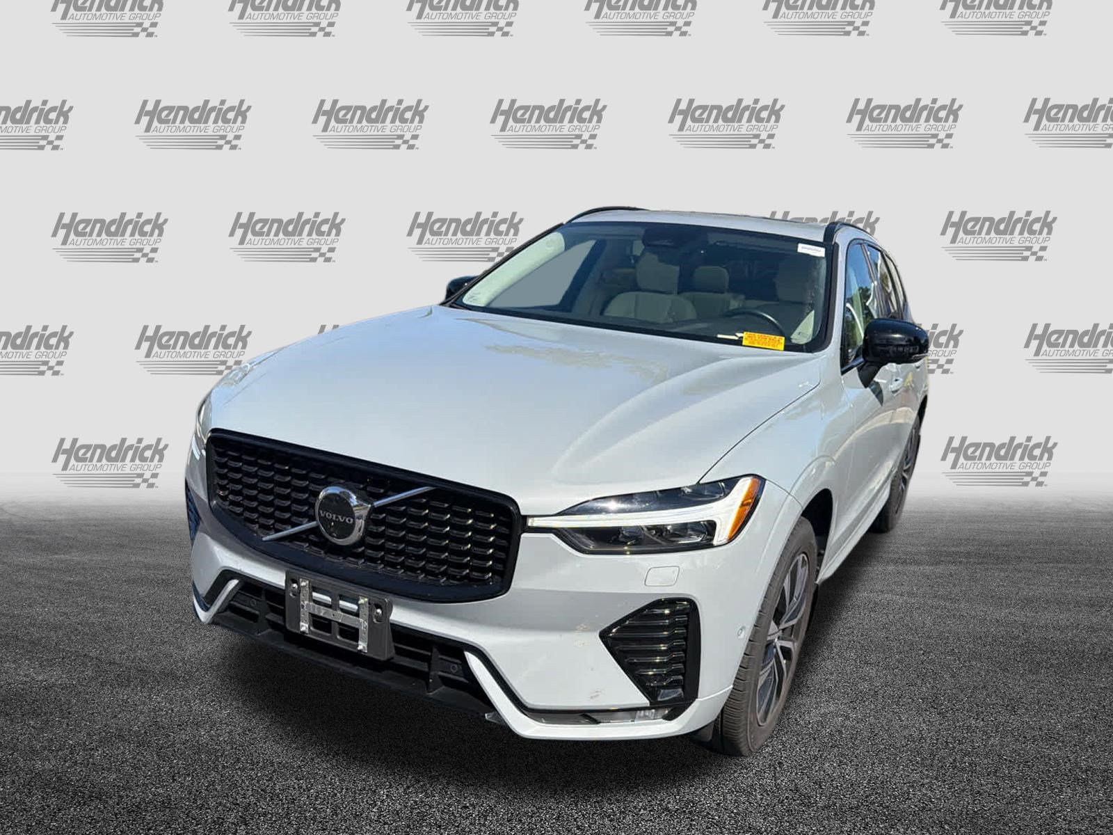 Used 2024 Volvo XC60 B5 Plus w/ Climate Package AWD/4WD image 6