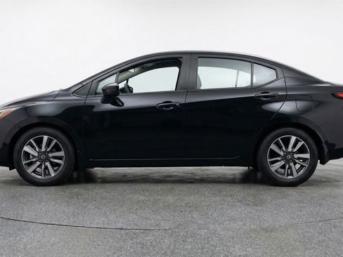 Used 2025 Nissan Versa SV FWD image 5