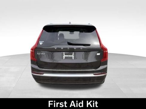 Certified 2024 Volvo XC90 T8 Ultimate AWD/4WD image 7