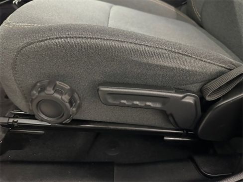 Used 2024 Jeep Gladiator Sport image 20