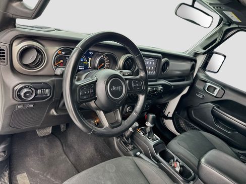 Used 2021 Jeep Wrangler Unlimited Sport AWD/4WD image 7